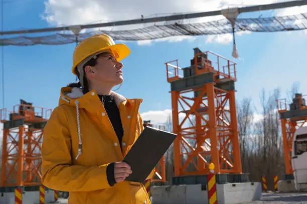 Électriciens Industriels Roumains